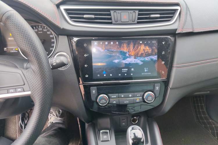 Used Nissan Qashqai 2022 2.0L CVT XV Smart Enjoyment Version Audio And AC Panel