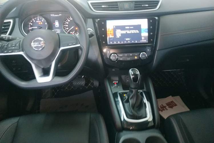 Used Nissan Qashqai 2022 2.0L CVT XV Smart Enjoyment Version Audio And AC Panel