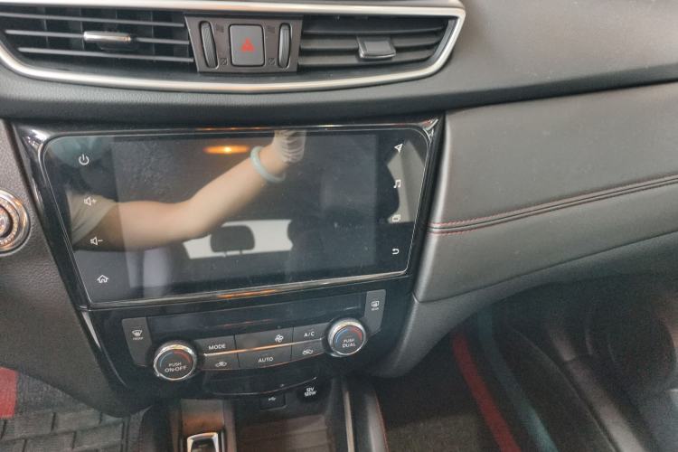 Used Nissan Qashqai 2022 2.0L CVT XV Smart Enjoyment Version Audio And AC Panel