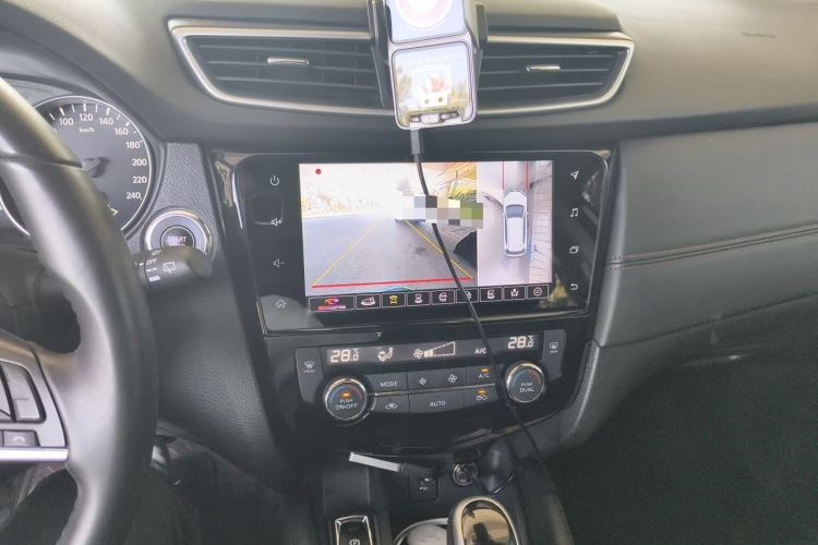 Used Nissan Qashqai 2022 2.0L CVT XV Premier Luxury Edition Audio And AC Panel