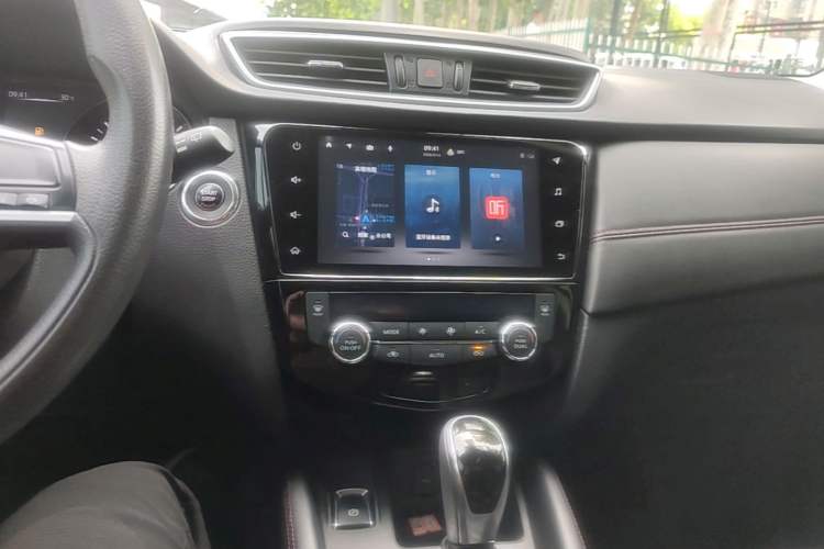 Used Nissan Qashqai 2022 2.0L CVT XV Smart Enjoyment Version Audio And AC Panel