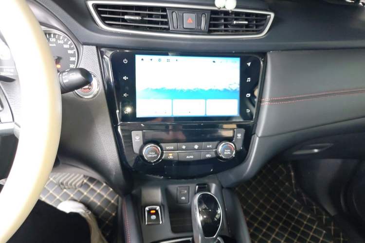 Used Nissan Qashqai 2022 2.0L CVT XV Smart Enjoyment Version Audio And AC Panel