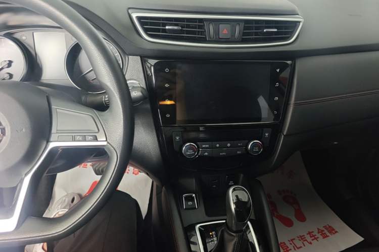 Used Nissan Qashqai 2022 2.0L CVT XV Smart Enjoyment Version Audio And AC Panel