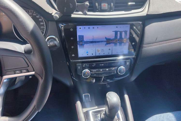 Used Nissan Qashqai 2022 2.0L CVT XV Smart Enjoyment Version Audio And AC Panel