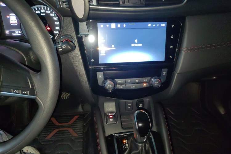 Used Nissan Qashqai 2022 2.0L CVT XV Smart Enjoyment Version Audio And AC Panel