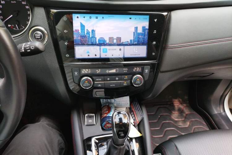 Used Nissan Qashqai 2022 2.0L CVT XV Premier Luxury Edition Audio And AC Panel