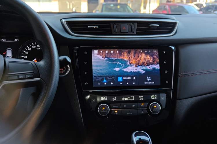 Used Nissan Qashqai 2022 2.0L CVT XV Smart Enjoyment Version Audio And AC Panel