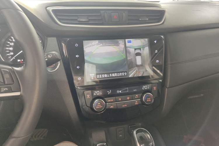 Used Nissan Qashqai 2022 2.0L CVT XV Premier Luxury Edition Audio And AC Panel