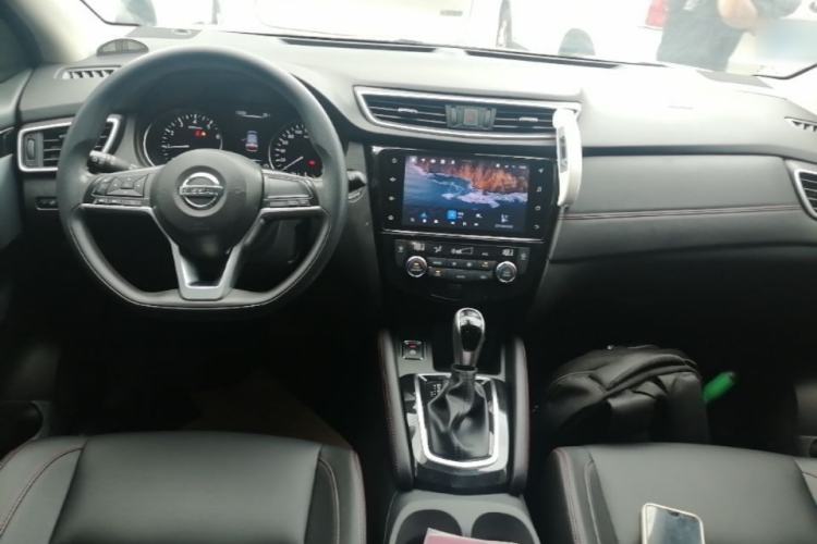 Used Nissan Qashqai 2022 2.0L CVT XV Smart Enjoyment Version Center Console