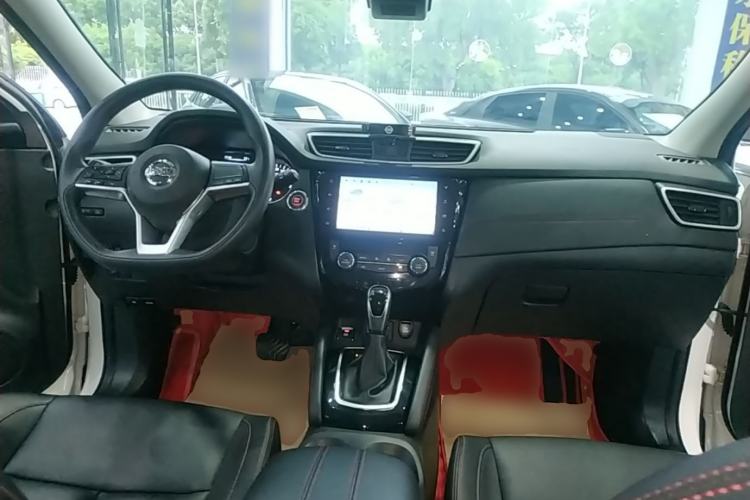 Used Nissan Qashqai 2022 2.0L CVT XV Smart Enjoyment Version Center Console