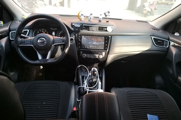 Used Nissan Qashqai 2022 2.0L CVT XV Smart Enjoyment Version Center Console
