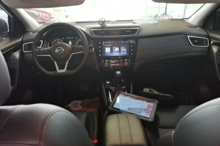 Used Nissan Qashqai 2022 2.0L CVT XV Smart Enjoyment Version Center Console