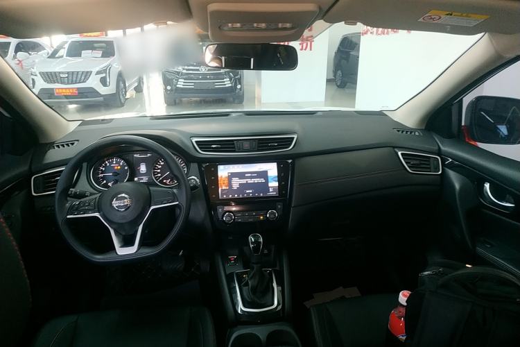 Used Nissan Qashqai 2022 2.0L CVT XV Smart Enjoyment Version Center Console