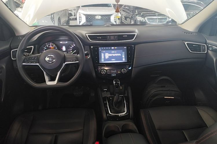 Used Nissan Qashqai 2022 2.0L CVT XV Smart Enjoyment Version Center Console