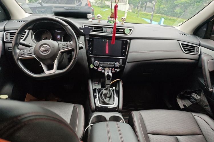 Used Nissan Qashqai 2022 2.0L CVT XV Premier Luxury Edition Center Console