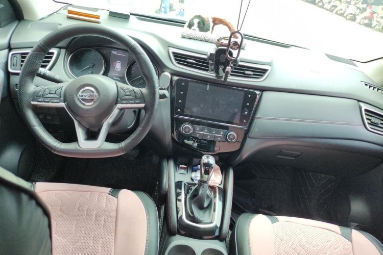 Used Nissan Qashqai 2022 2.0L CVT XV Premier Luxury Edition Center Console