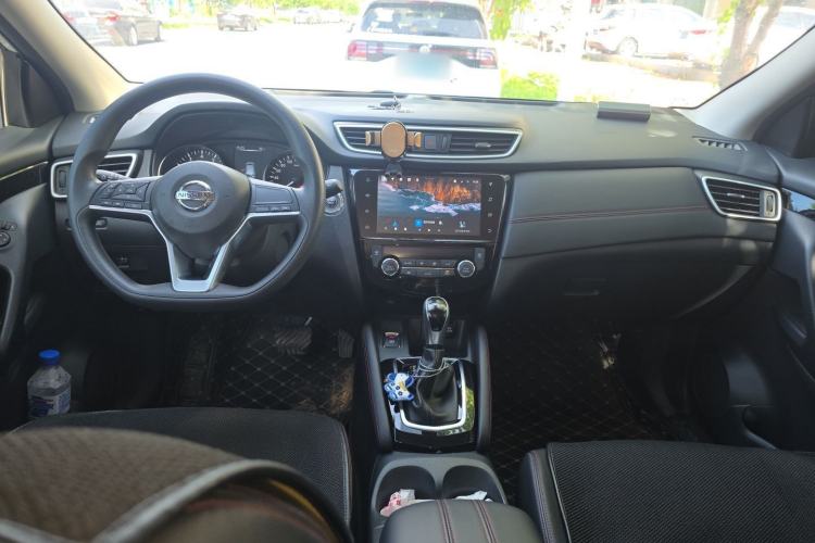 Used Nissan Qashqai 2022 2.0L CVT XV Smart Enjoyment Version Center Console