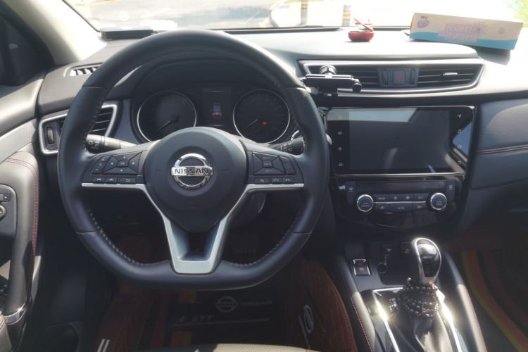 Used Nissan Qashqai 2022 2.0L CVT XV Premier Luxury Edition Center Console