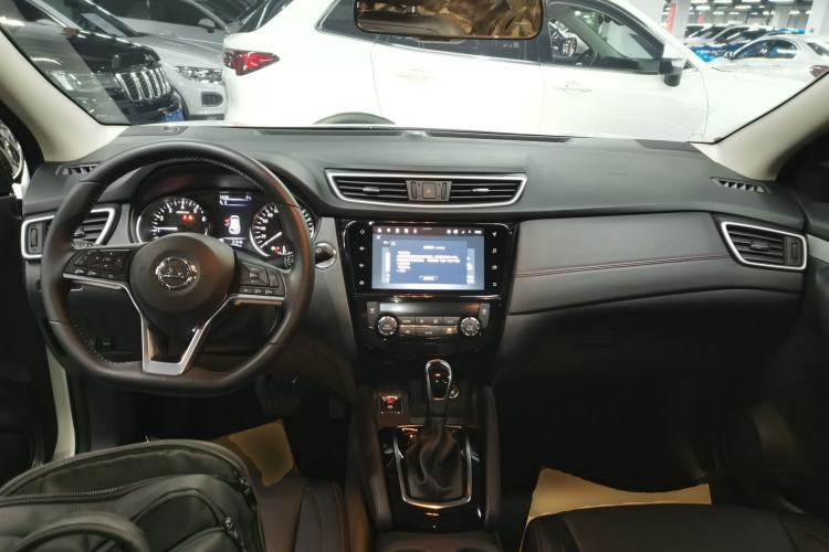 Used Nissan Qashqai 2022 2.0L CVT XV Premier Luxury Edition Center Console