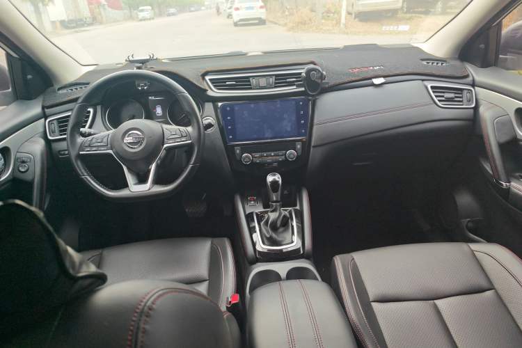 Used Nissan Qashqai 2022 2.0L CVT XV Premier Luxury Edition Center Console