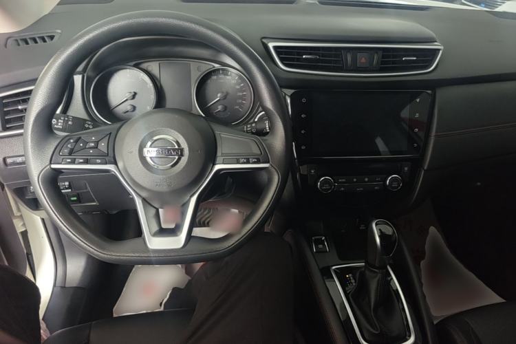 Used Nissan Qashqai 2022 2.0L CVT XV Smart Enjoyment Version Center Console