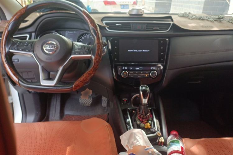 Used Nissan Qashqai 2022 2.0L CVT XV Premier Luxury Edition Center Console