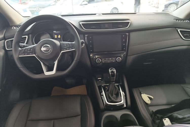 Used Nissan Qashqai 2022 2.0L CVT XV Premier Luxury Edition Center Console
