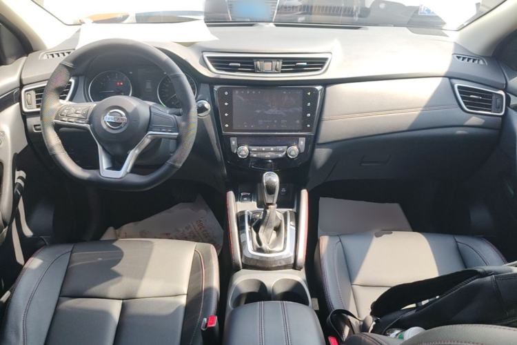 Used Nissan Qashqai 2022 2.0L CVT XV Smart Enjoyment Version Center Console