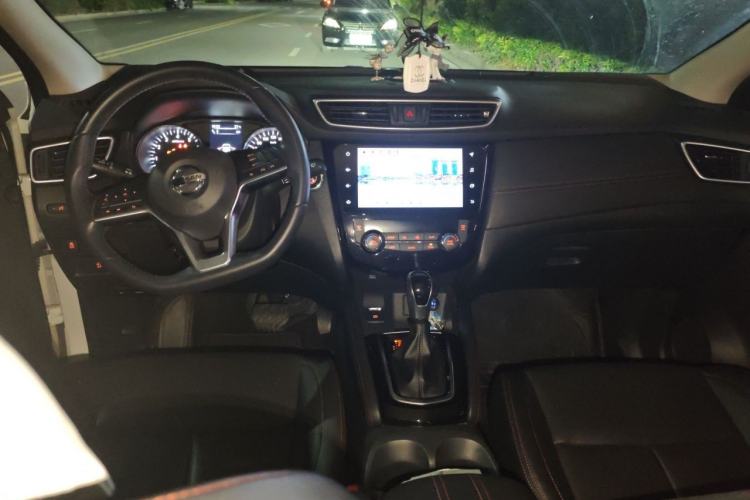 Used Nissan Qashqai 2022 2.0L CVT XV Premier Luxury Edition Center Console
