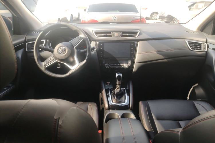 Used Nissan Qashqai 2022 2.0L CVT XV Smart Enjoyment Version Center Console