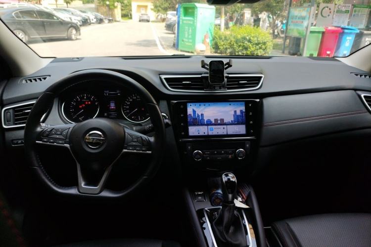 Used Nissan Qashqai 2022 2.0L CVT XV Premier Luxury Edition Center Console