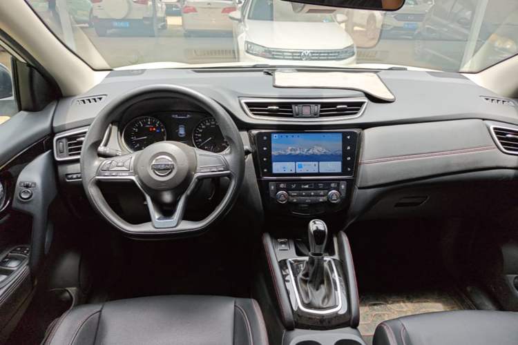 Used Nissan Qashqai 2022 2.0L CVT XV Smart Enjoyment Version Center Console