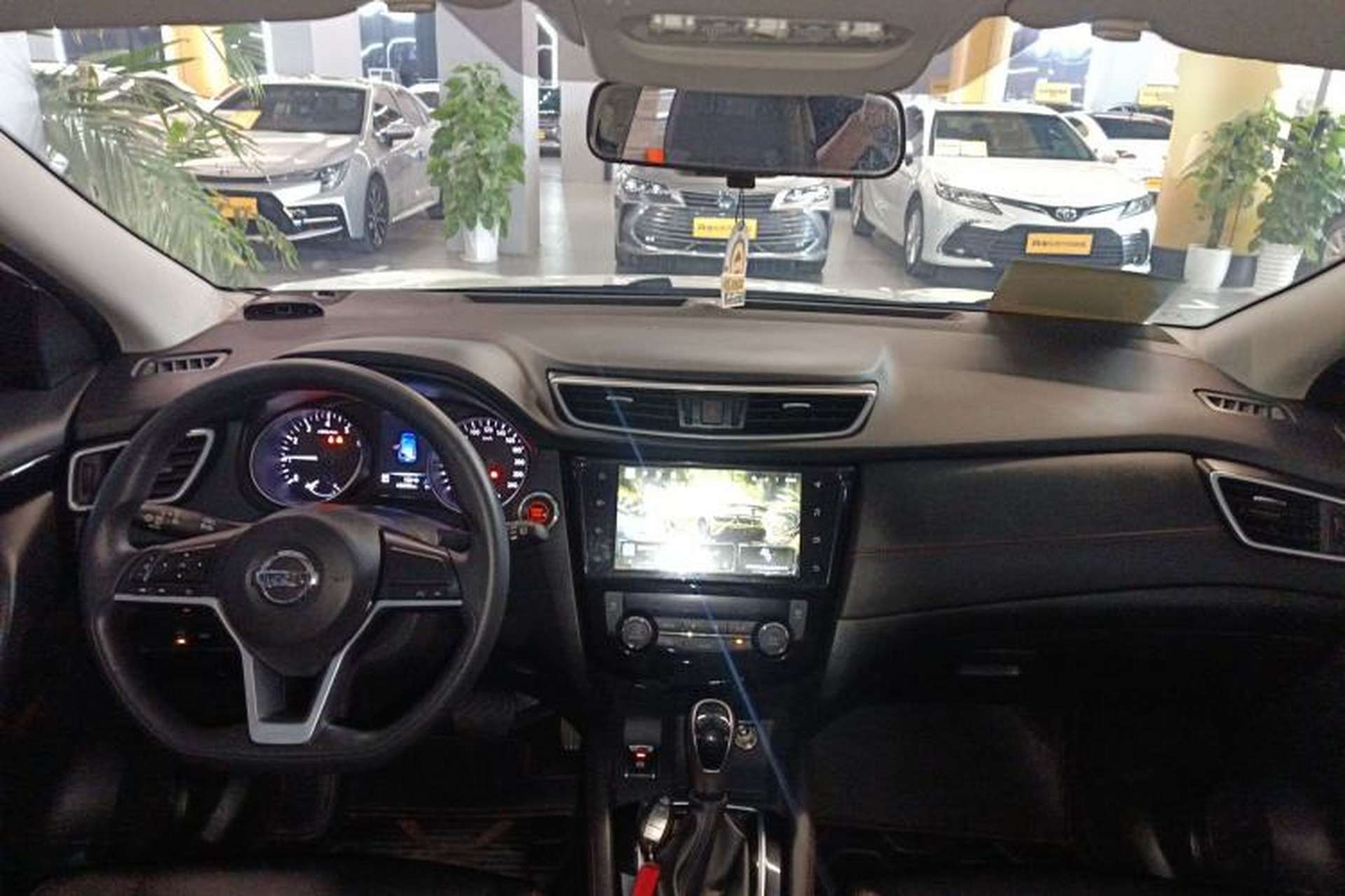 Used Nissan Qashqai 2022 2.0L CVT XV Smart Enjoyment Version Center Console