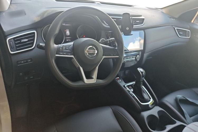 Used Nissan Qashqai 2022 2.0L CVT XV Smart Enjoyment Version Center Console
