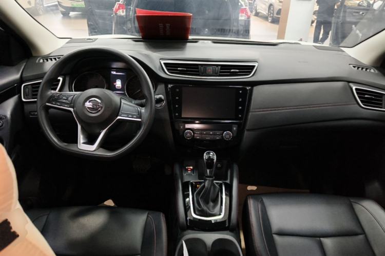 Used Nissan Qashqai 2022 2.0L CVT XV Smart Enjoyment Version Center Console