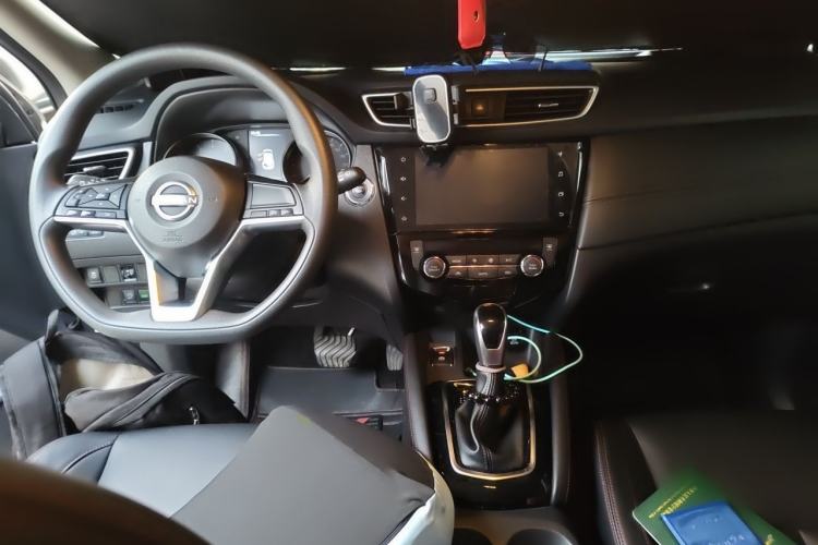 Used Nissan Qashqai 2022 2.0L CVT XV Smart Enjoyment Version Center Console
