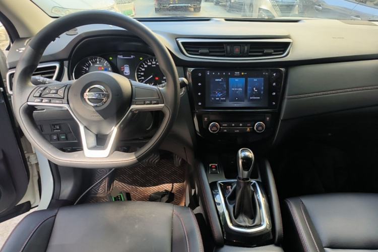 Used Nissan Qashqai 2022 2.0L CVT XV Smart Enjoyment Version Center Console