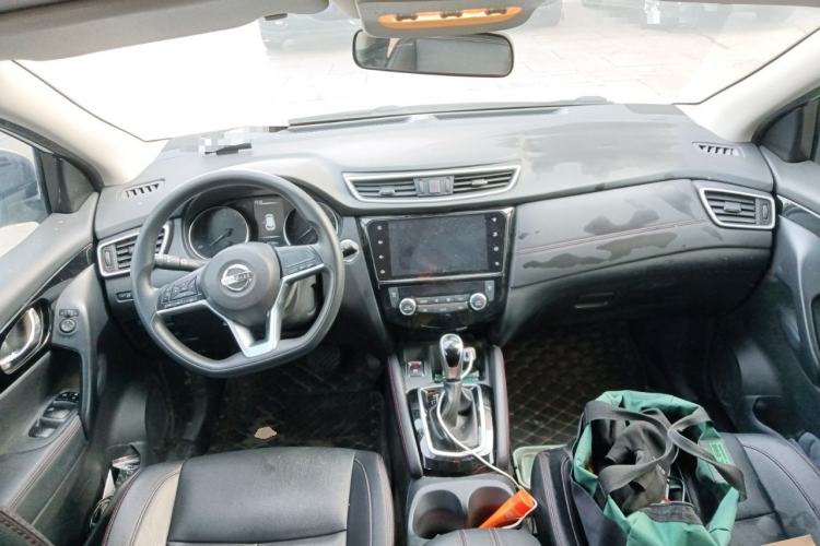 Used Nissan Qashqai 2022 2.0L CVT XV Smart Enjoyment Version Center Console