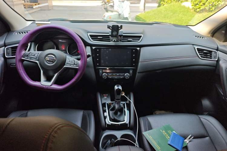 Used Nissan Qashqai 2022 2.0L CVT XV Premier Luxury Edition Center Console