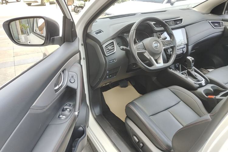Used Nissan Qashqai 2022 2.0L CVT XV Premier Luxury Edition Driver Seat