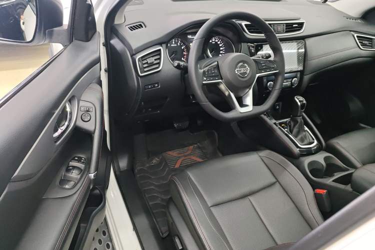 Used Nissan Qashqai 2022 2.0L CVT XV Premier Luxury Edition Driver Seat