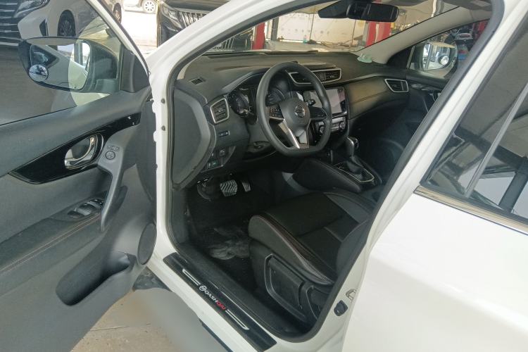 Used Nissan Qashqai 2022 2.0L CVT XV Smart Enjoyment Version Driver Seat