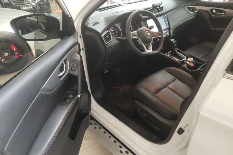 Used Nissan Qashqai 2022 2.0L CVT XV Premier Luxury Edition Driver Seat
