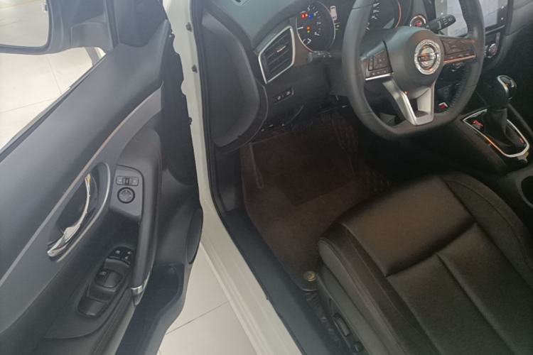 Used Nissan Qashqai 2022 2.0L CVT XV Premier Luxury Edition Driver Seat