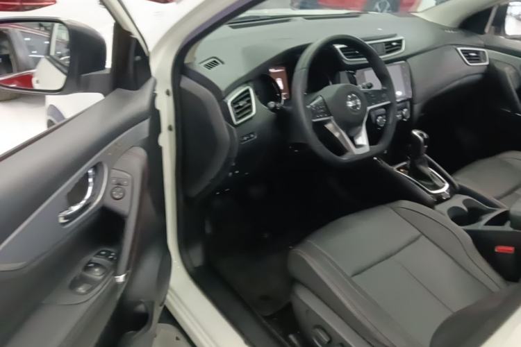 Used Nissan Qashqai 2022 2.0L CVT XV Premier Luxury Edition Driver Seat
