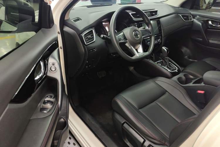 Used Nissan Qashqai 2022 2.0L CVT XV Smart Enjoyment Version Driver Seat