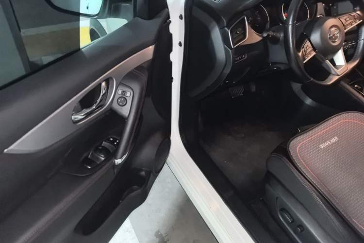 Used Nissan Qashqai 2022 2.0L CVT XV Premier Luxury Edition Driver Seat