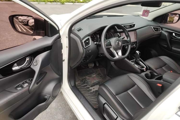 Used Nissan Qashqai 2022 2.0L CVT XV Smart Enjoyment Version Driver Seat