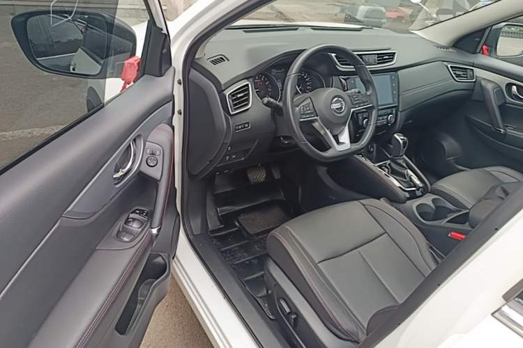 Used Nissan Qashqai 2022 2.0L CVT XV Premier Luxury Edition Driver Seat