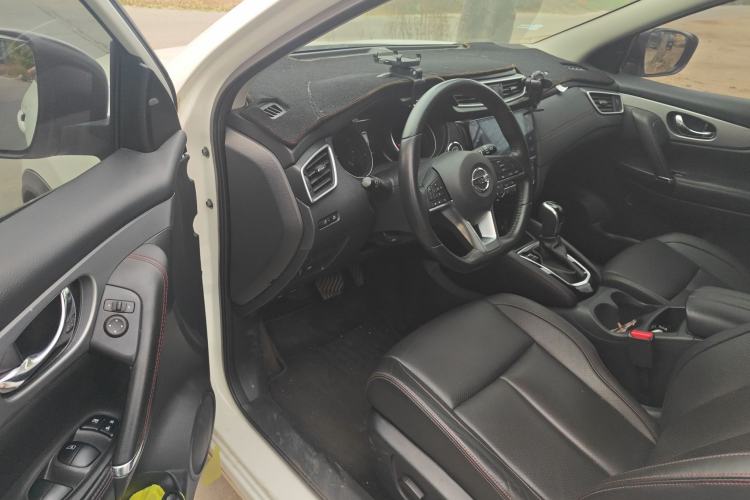 Used Nissan Qashqai 2022 2.0L CVT XV Premier Luxury Edition Driver Seat